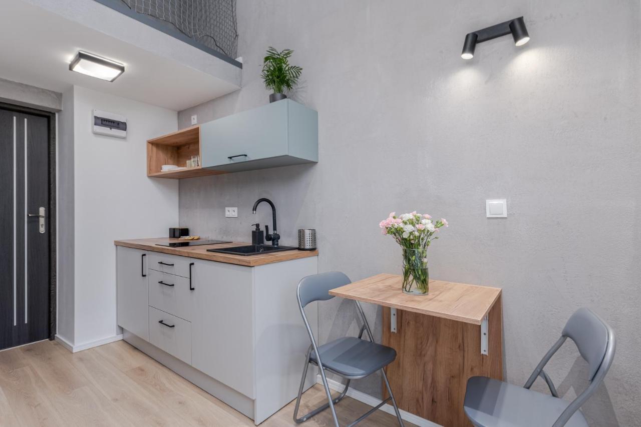 Parkside Fresh Apartments - Old Town Guesthouse - By Upstairs クラクフ エクステリア 写真